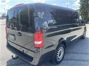 Sort Mercedes Vito 119 fra 2021
