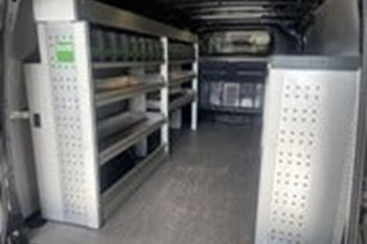 Sort Mercedes Vito 119 fra 2021