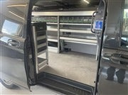 Sort Mercedes Vito 119 fra 2021