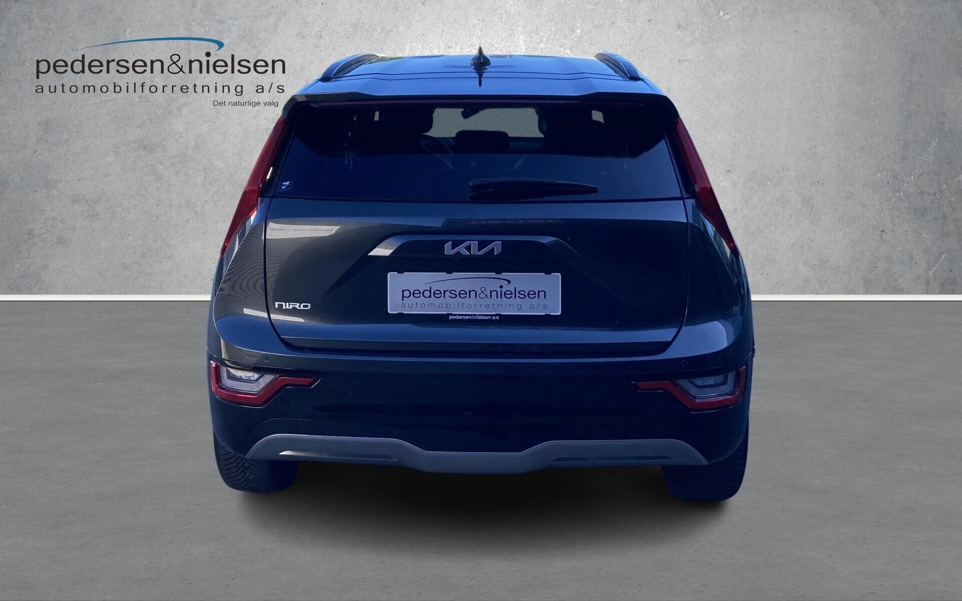 Grå Kia Niro EV fra 2024
