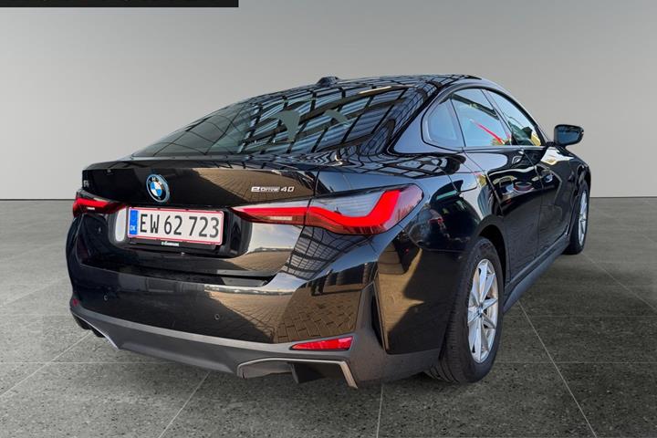 Sort BMW i4 fra 2022