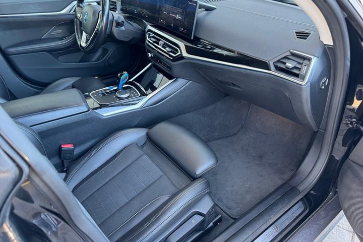 Sort BMW i4 fra 2022