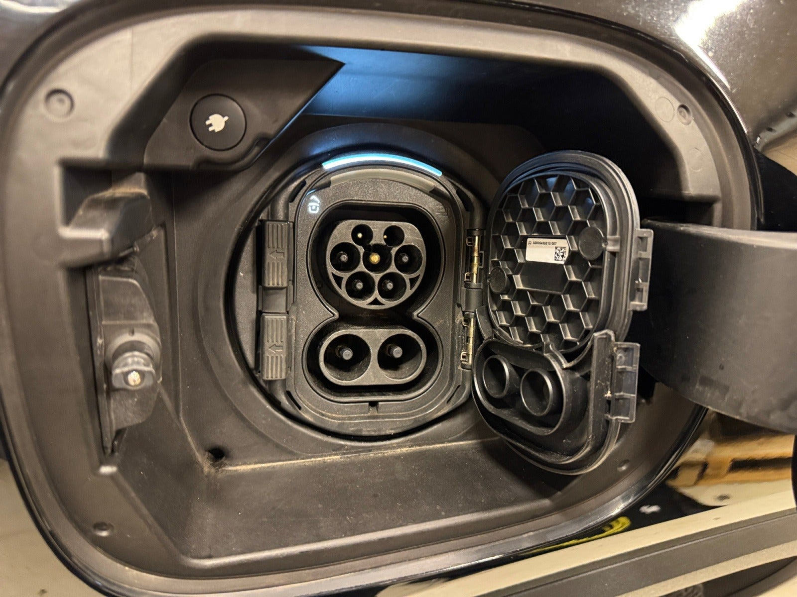 Sort Mercedes EQA250 fra 2021