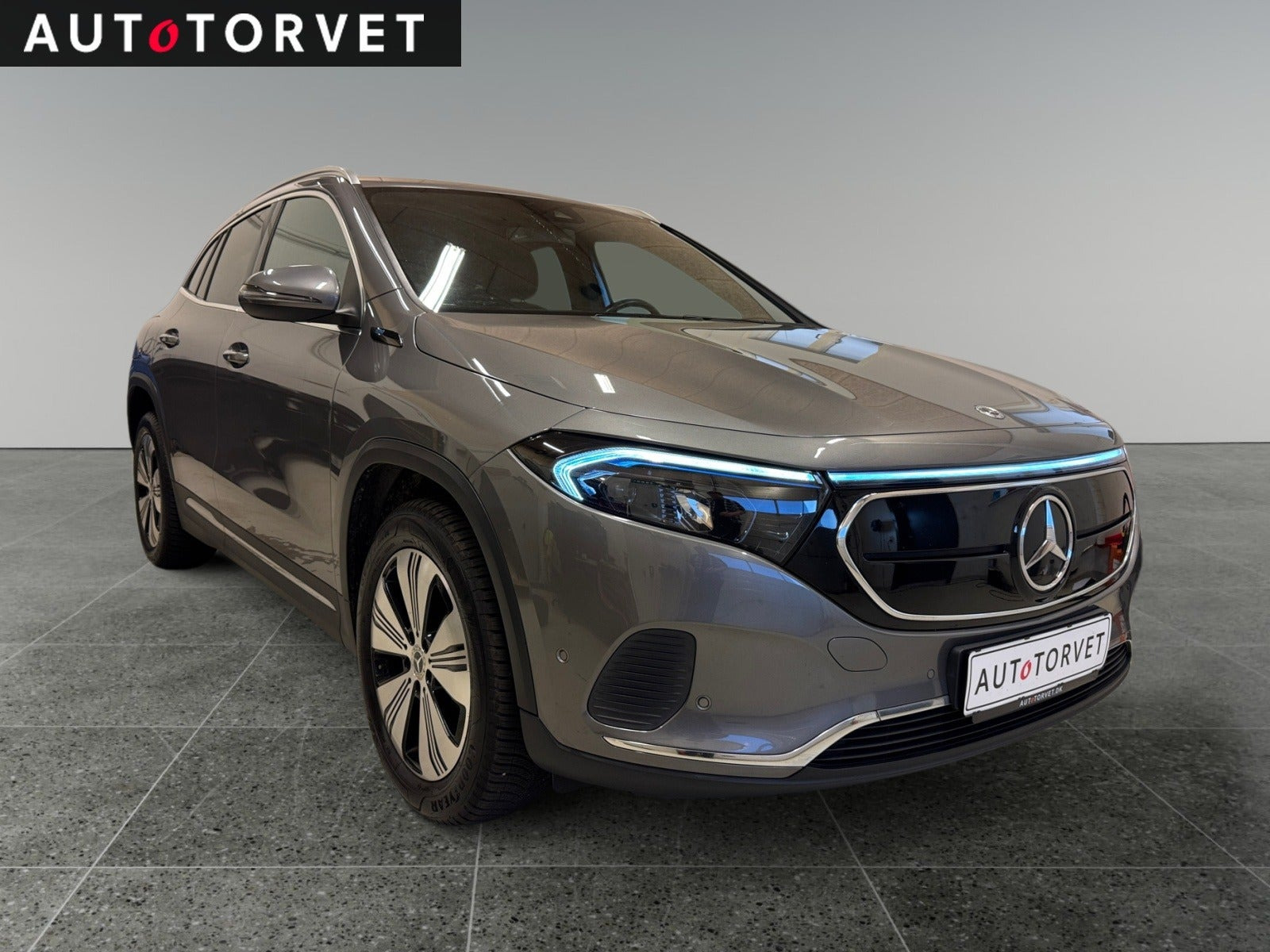 Grå Mercedes EQA250 fra 2021