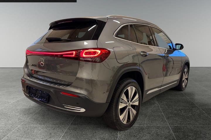 Grå Mercedes EQA250 fra 2021