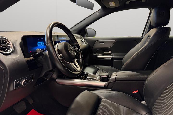 Grå Mercedes EQA250 fra 2021