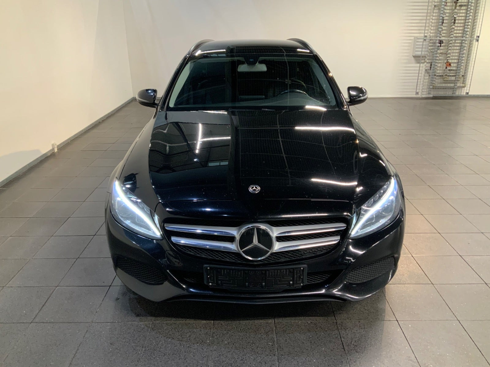 Sort Mercedes C220 d fra 2017