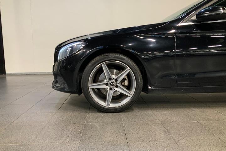Sort Mercedes C220 d fra 2017