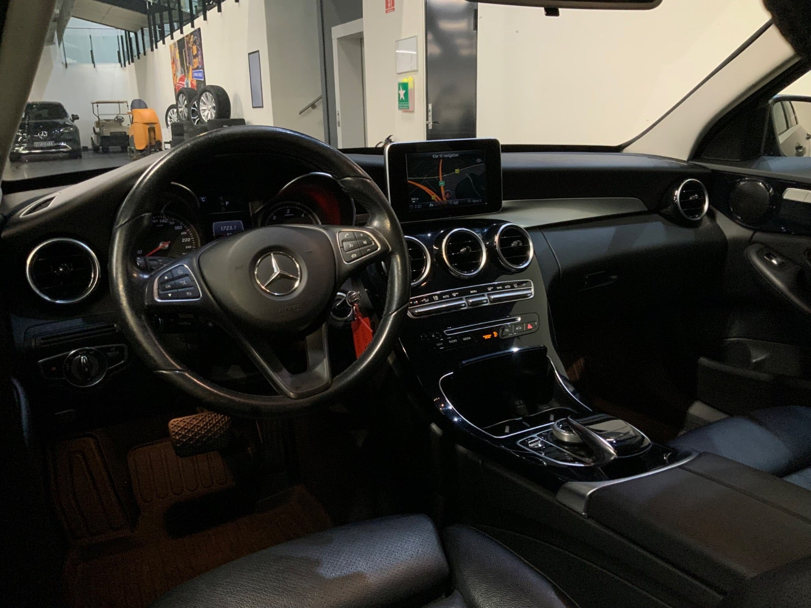 Sort Mercedes C220 d fra 2017