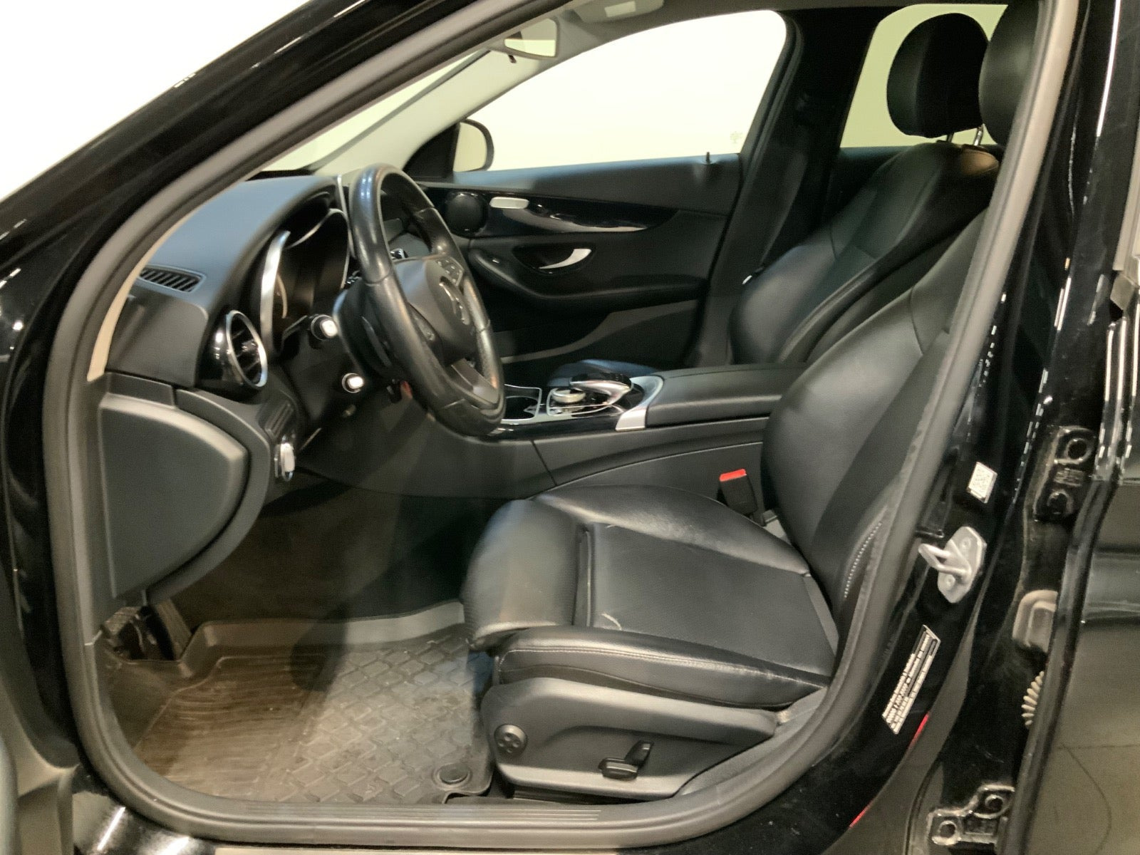 Sort Mercedes C220 d fra 2017