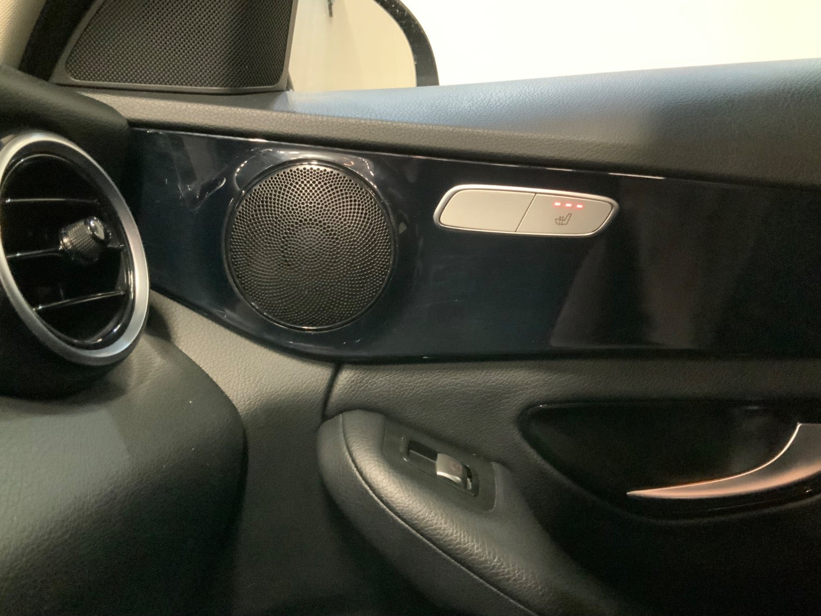 Sort Mercedes C220 d fra 2017