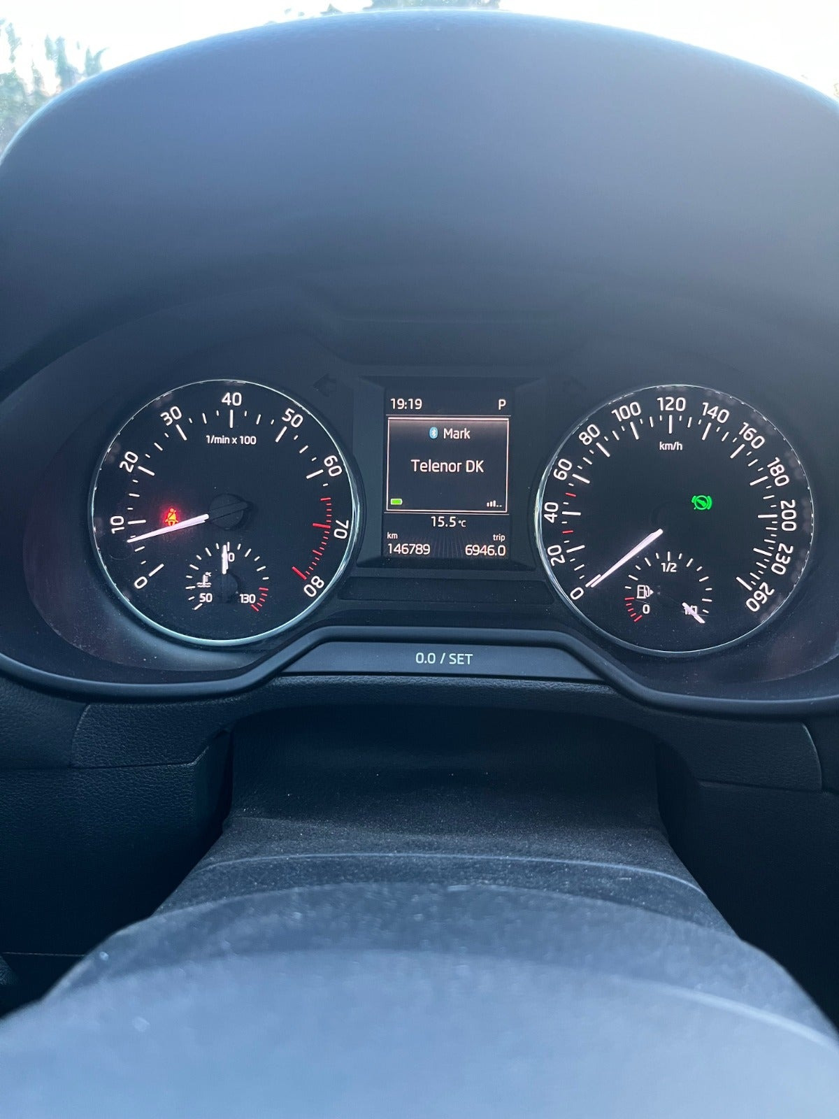Brun Skoda Octavia fra 2014