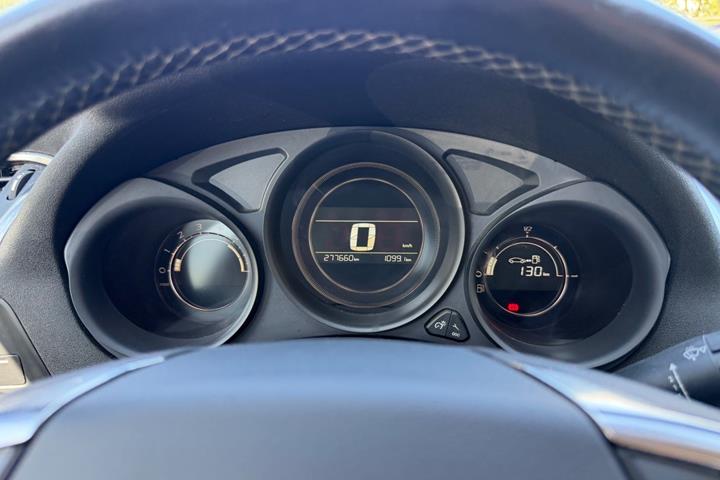 Grøn Citroën C4 fra 2015