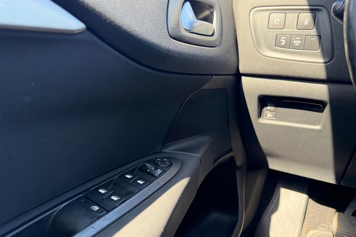 Grøn Citroën C4 fra 2015