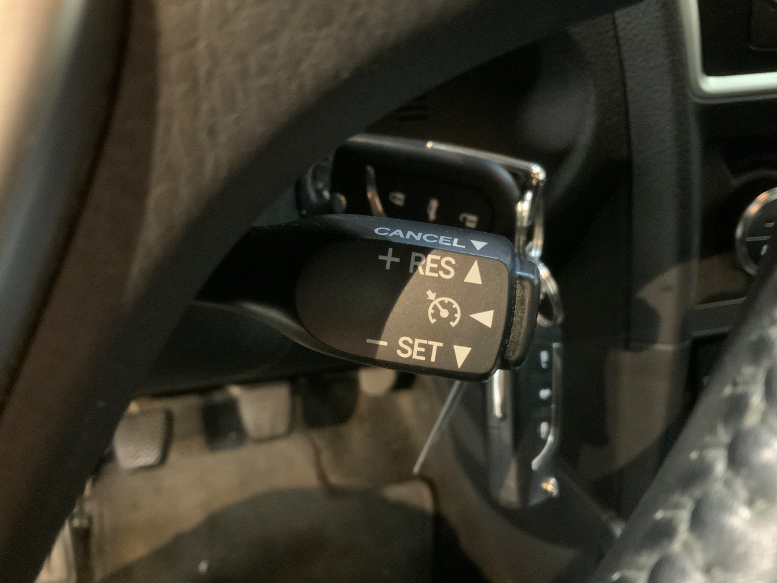 Hvid Toyota Auris fra 2012
