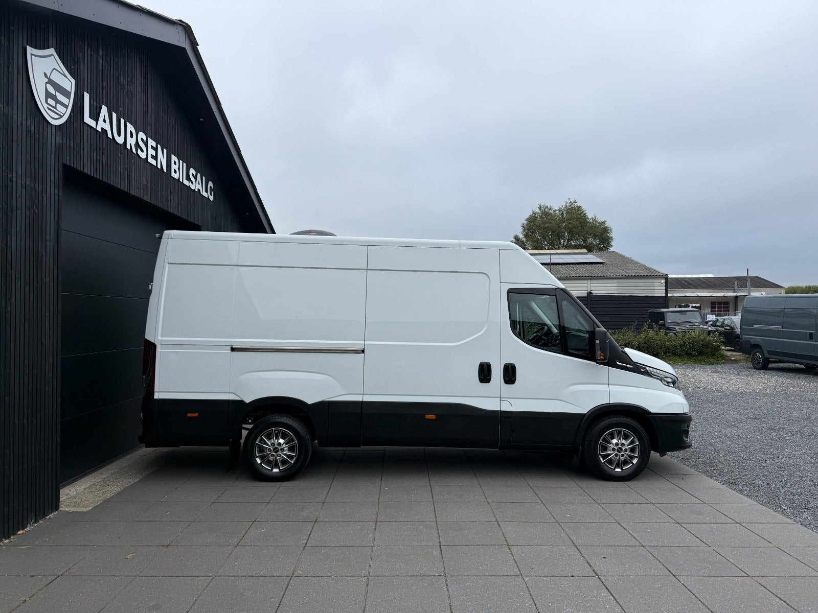 Hvid Iveco Daily fra 2022