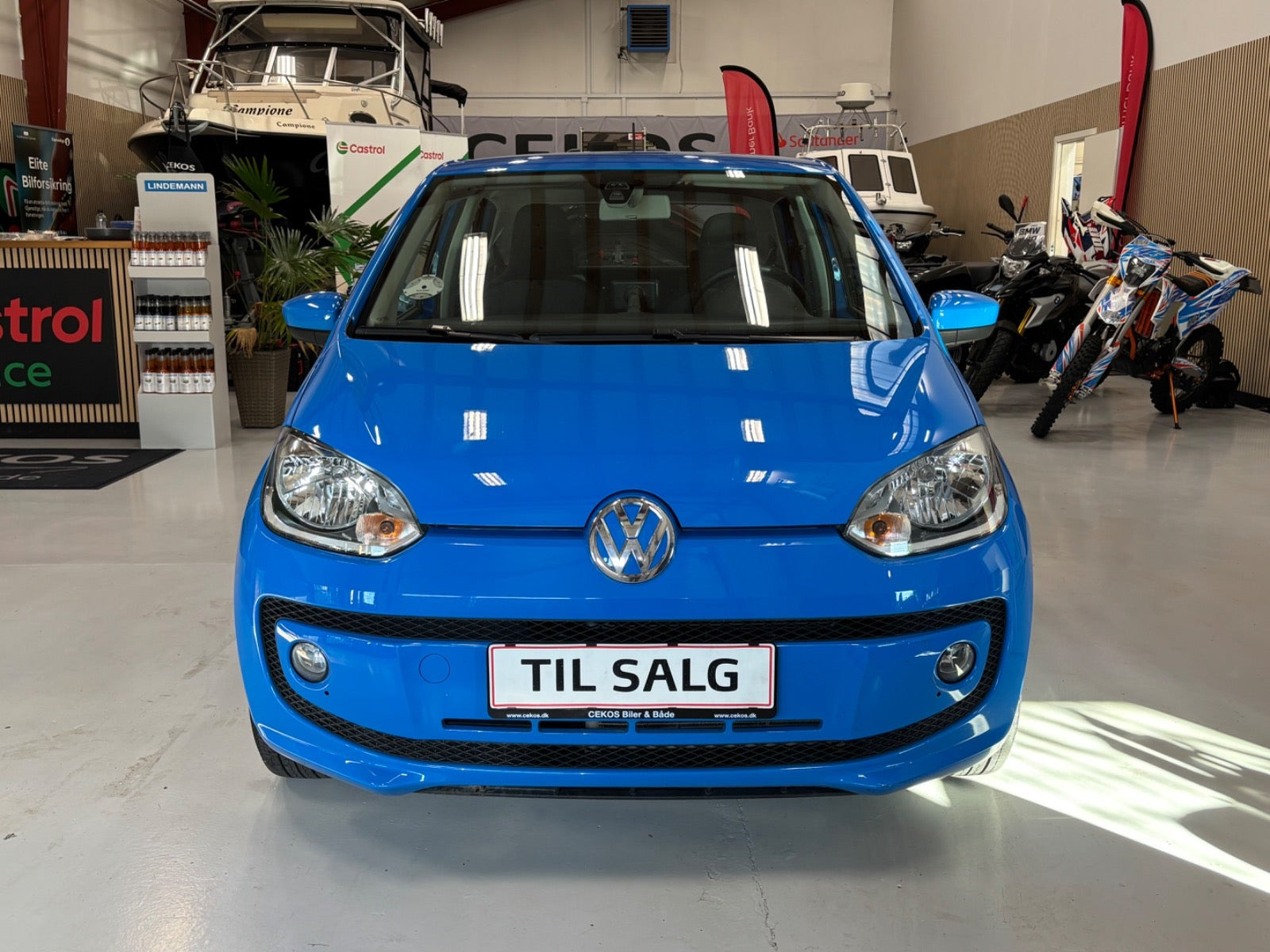 Blå VW UP! fra 2016