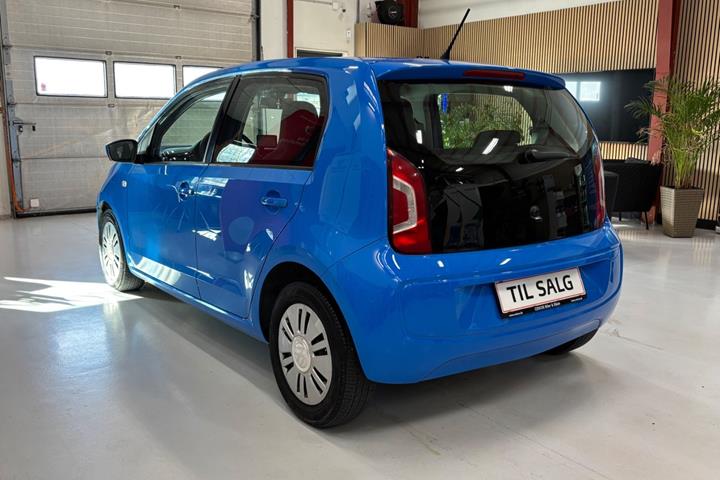 Blå VW UP! fra 2016