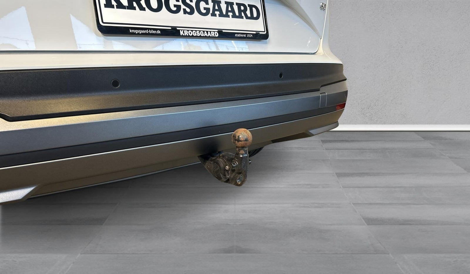 Hvid Skoda Enyaq fra 2022