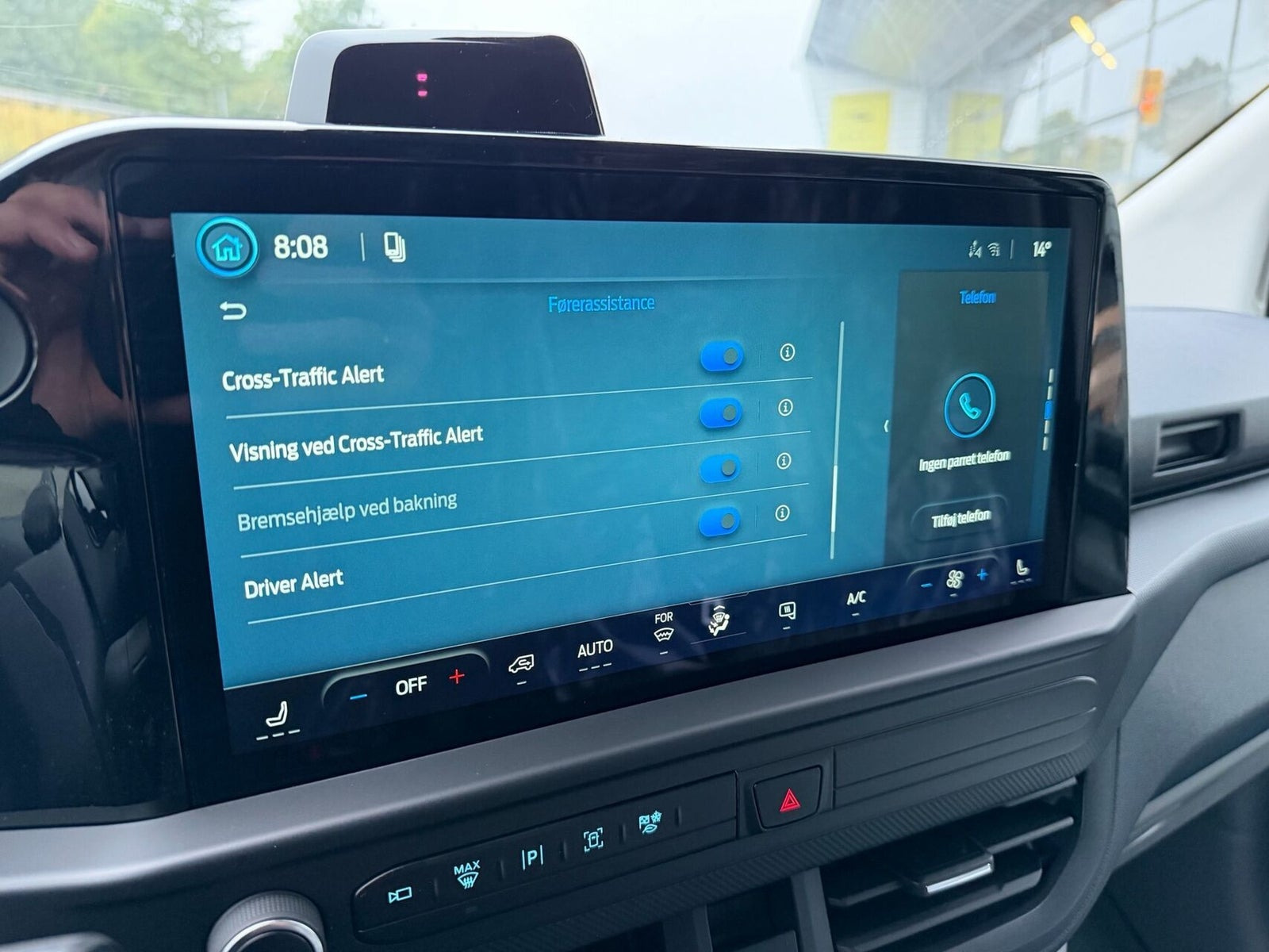 Hvid Ford E-Transit Custom 340 L2 fra 2026