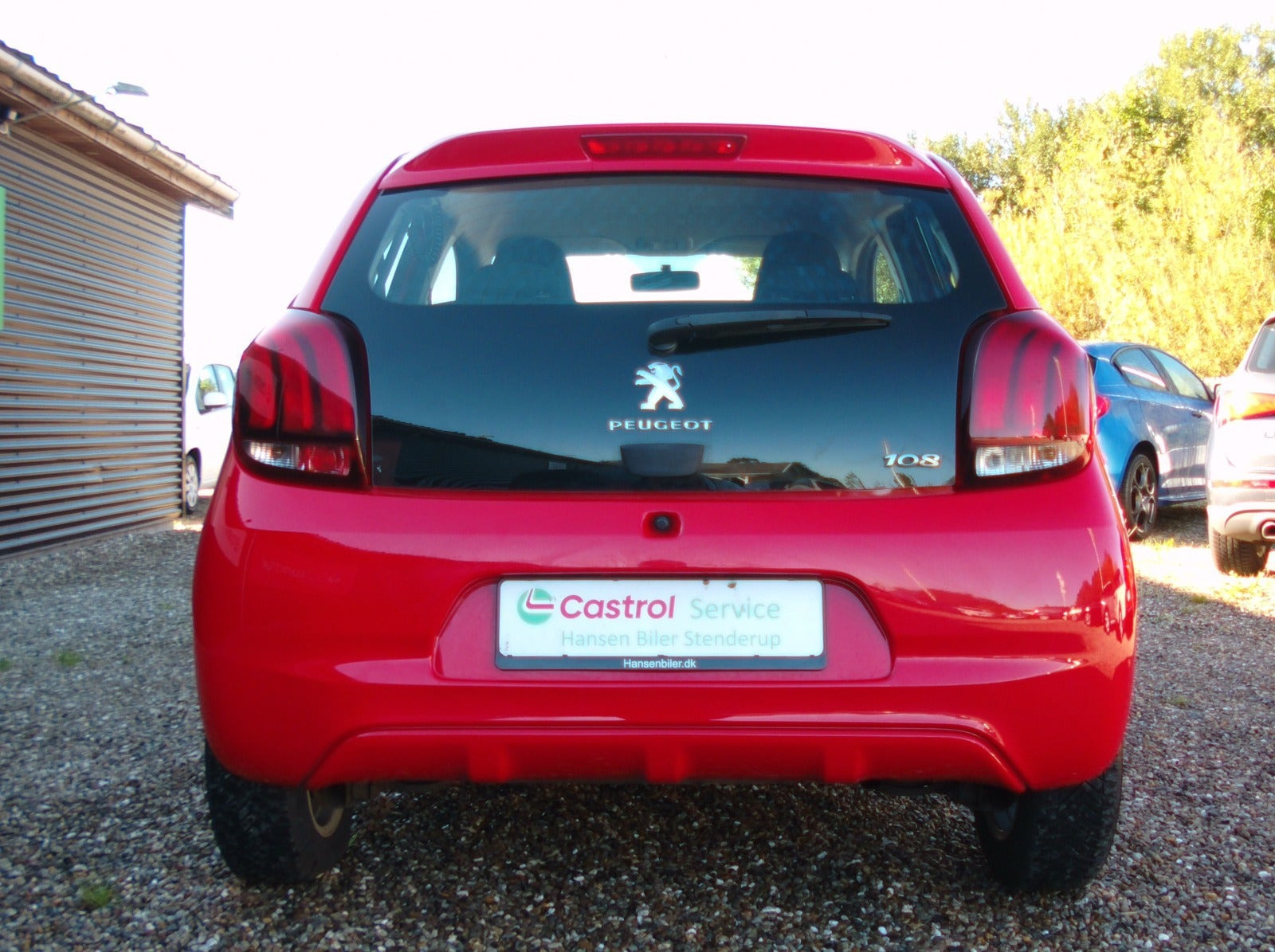 Rød Peugeot 108 fra 2014