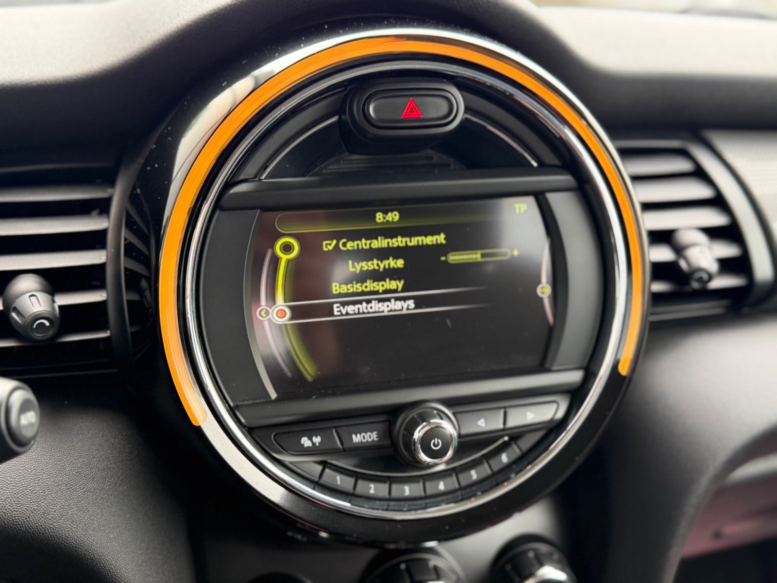 Grøn Mini Cooper fra 2015