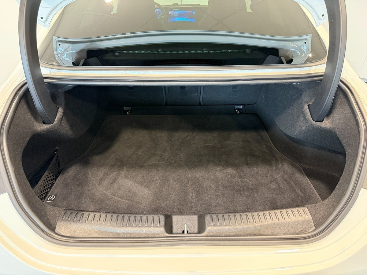 Hvid Mercedes CLA250+ fra 2025