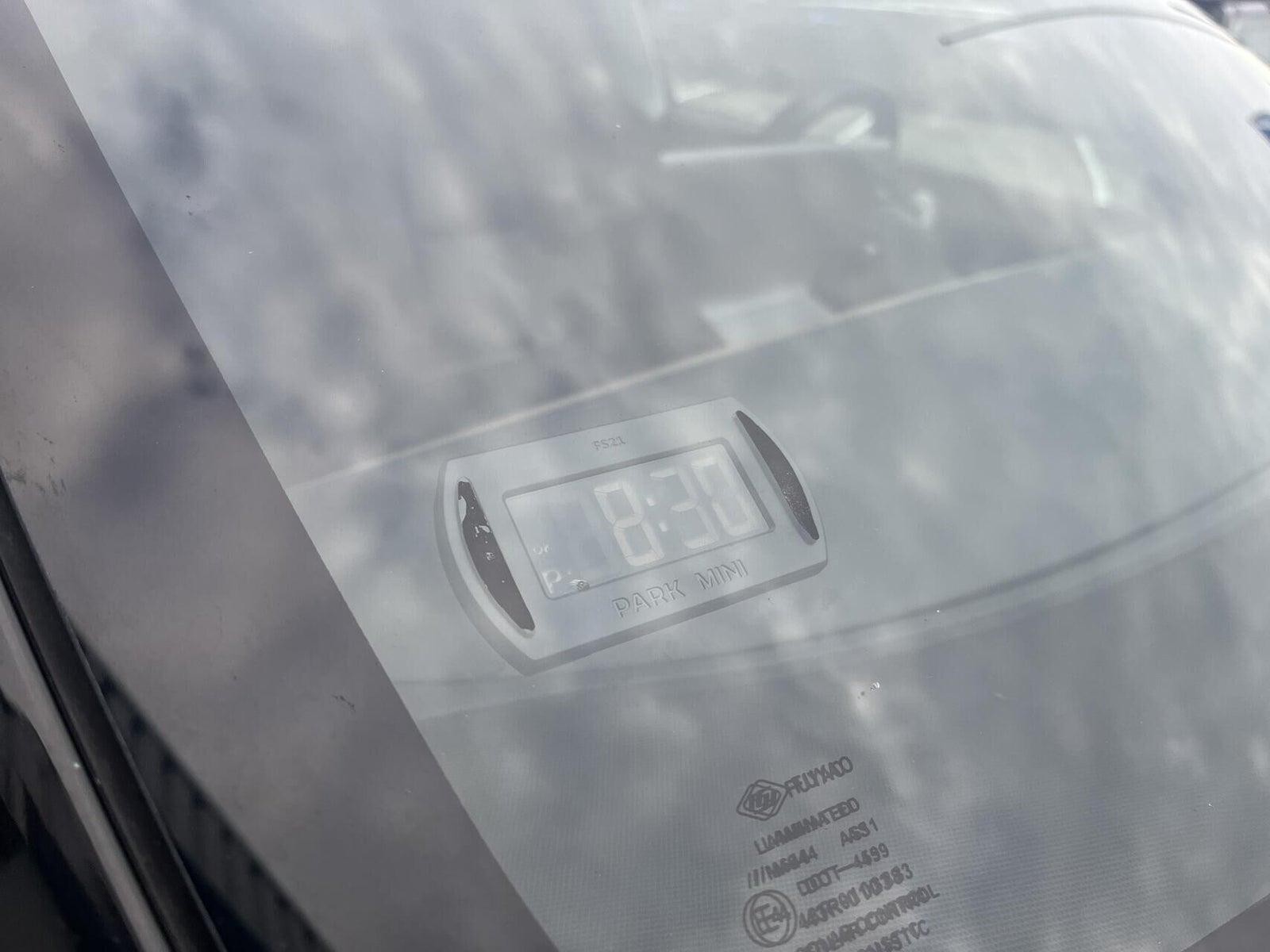 Sort Tesla Model Y fra 2022
