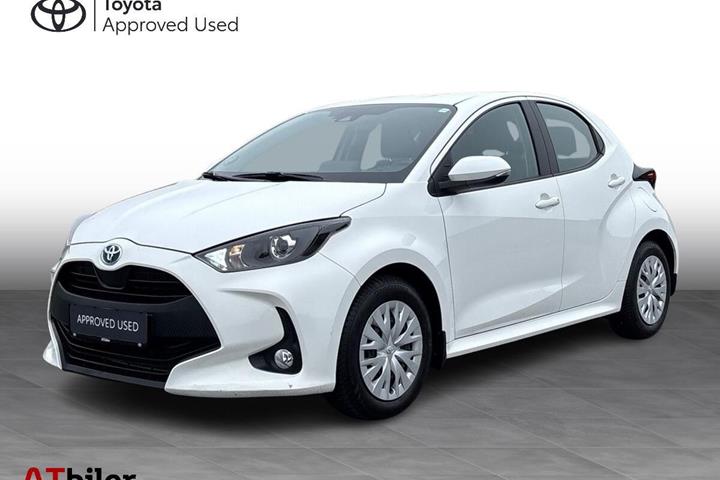 Hvid Toyota Yaris fra 2022