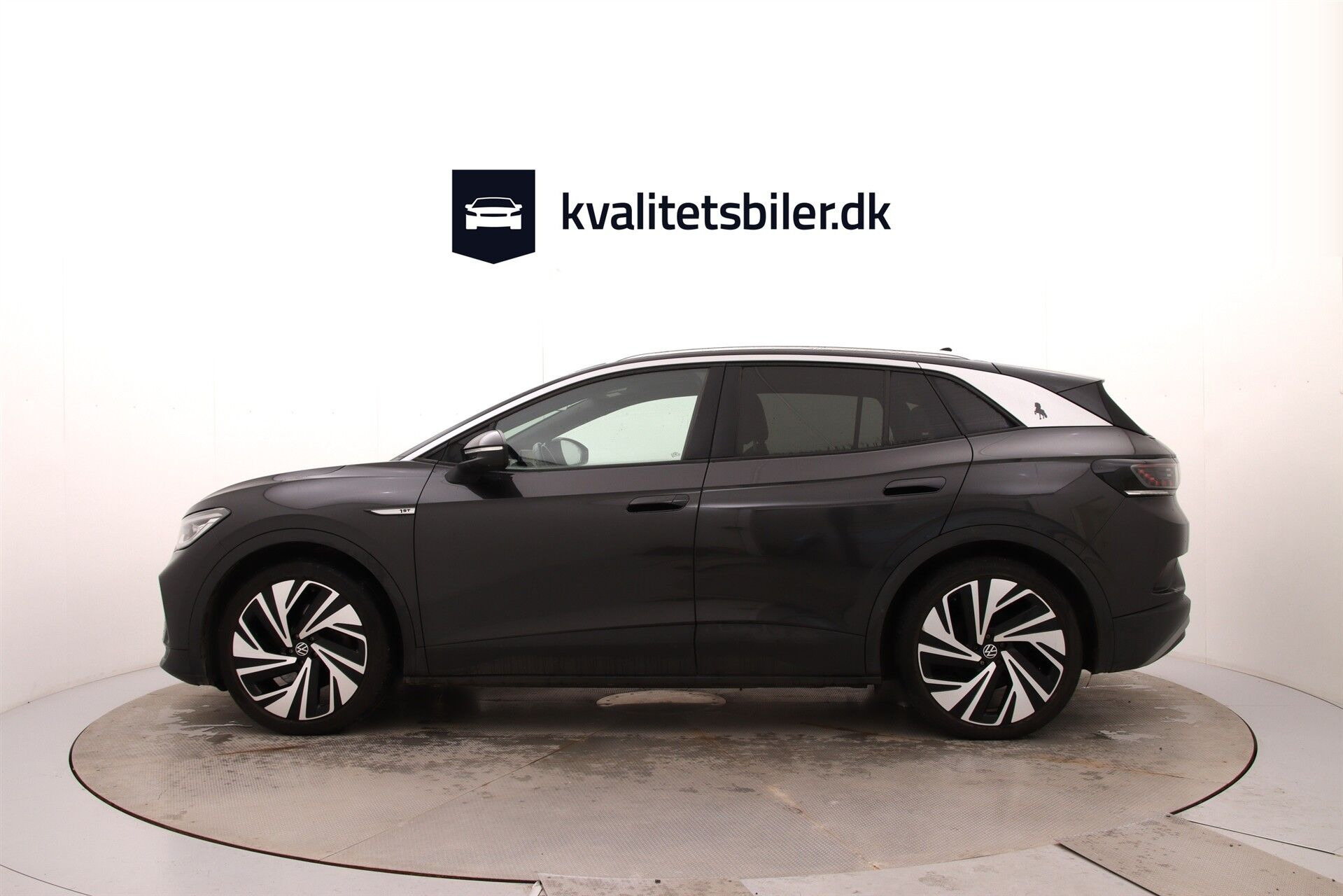 Grå VW ID.4 fra 2021