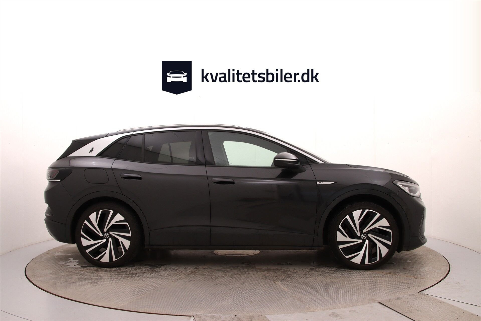 Grå VW ID.4 fra 2021