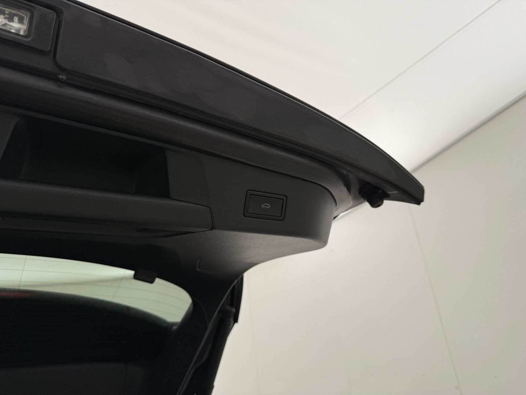 Grå VW ID.4 fra 2021