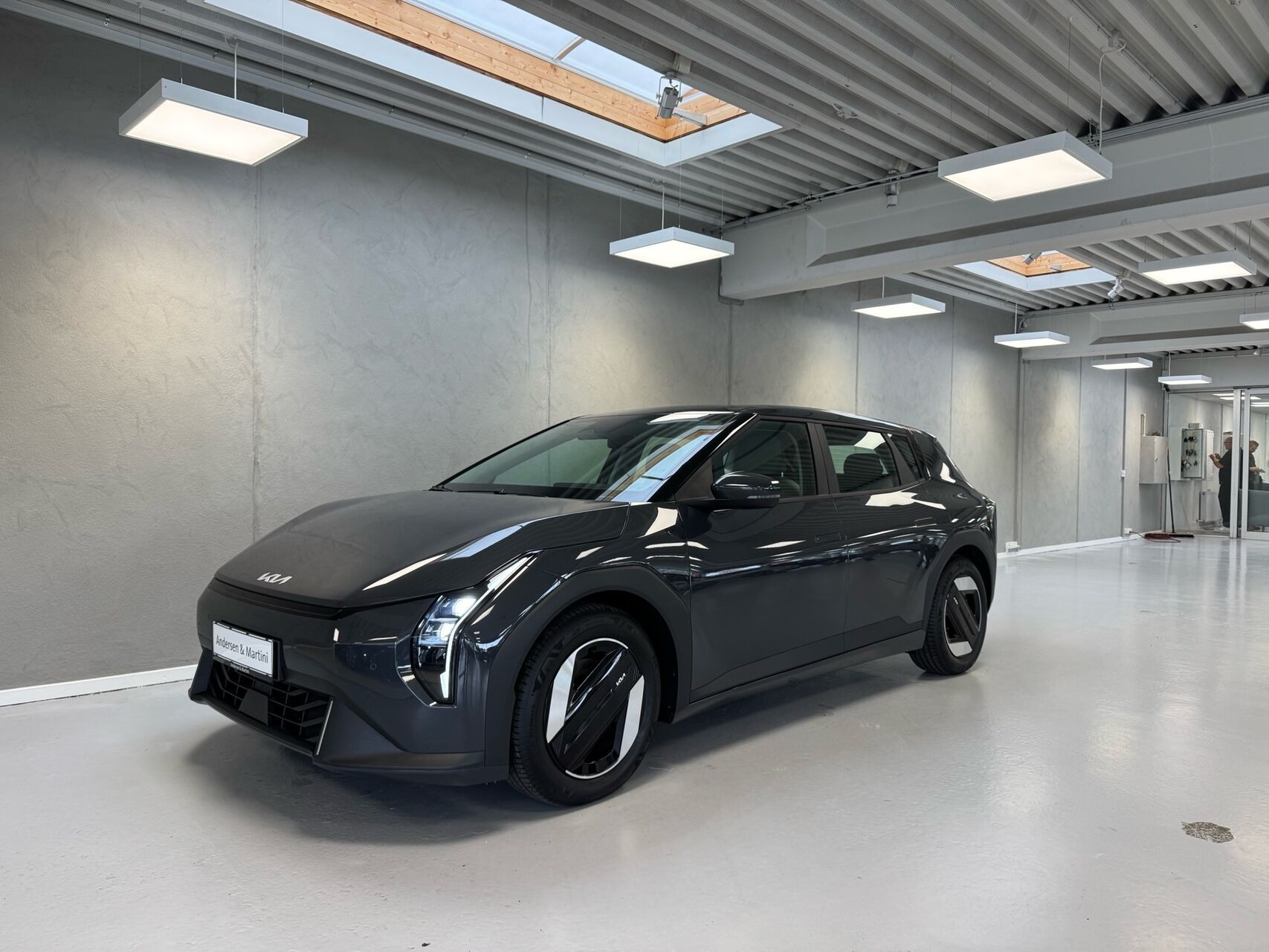 Kia EV4 Standard Range Access 204HK 5d Aut.