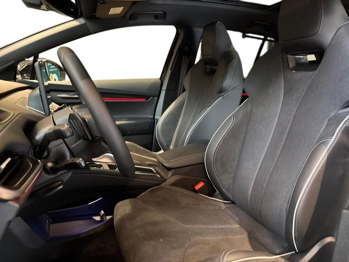 Sort Skoda Enyaq fra 2026