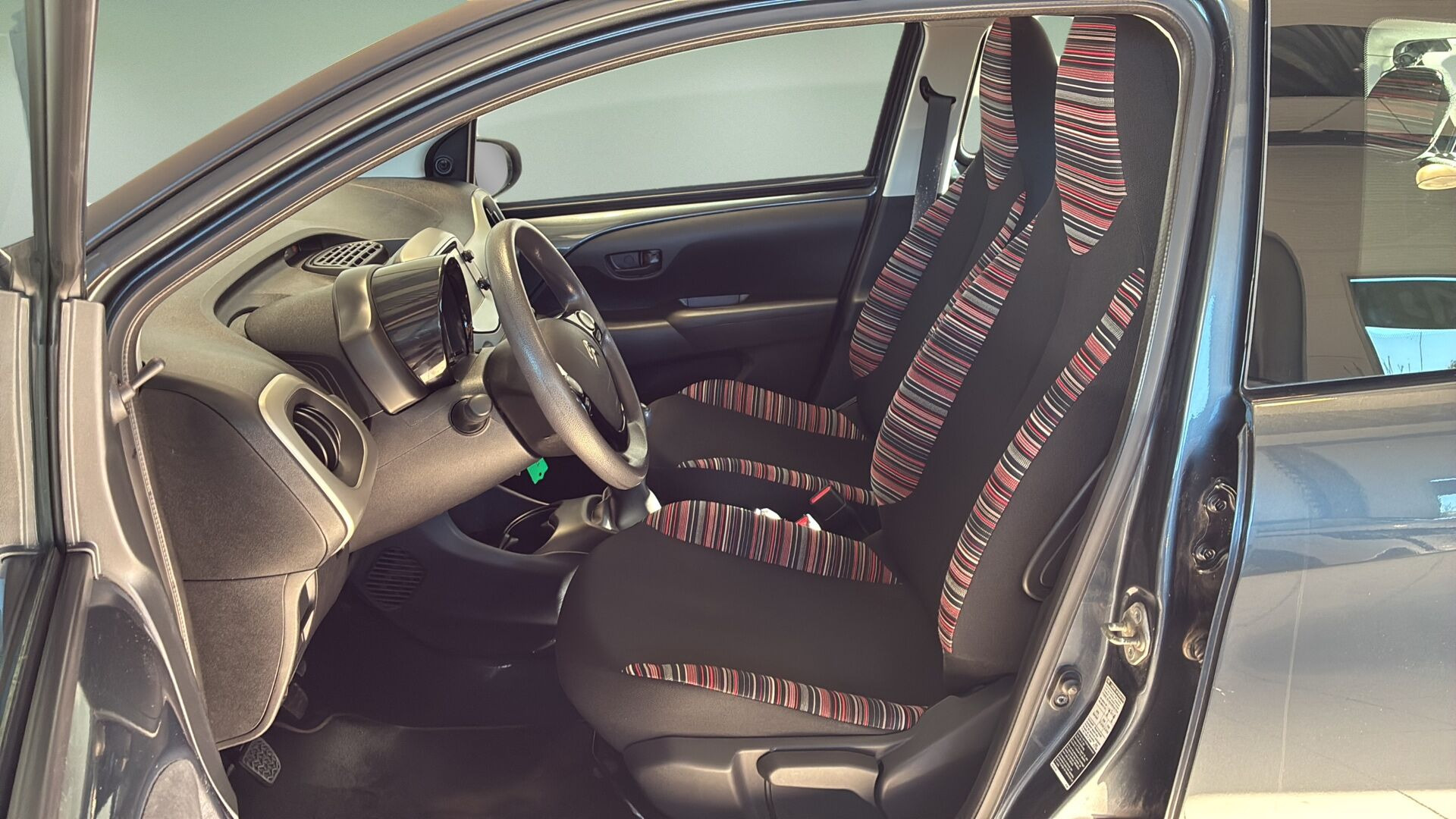 Grå Citroën C1 fra 2017