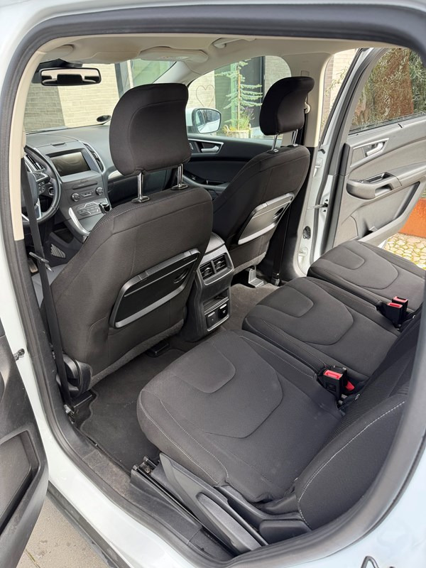 undefined Ford S-MAX fra 2015