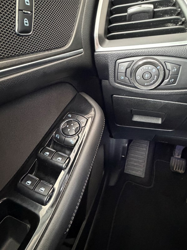 undefined Ford S-MAX fra 2015