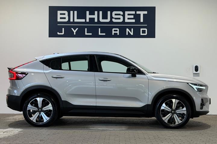 Grå Volvo C40 fra 2023