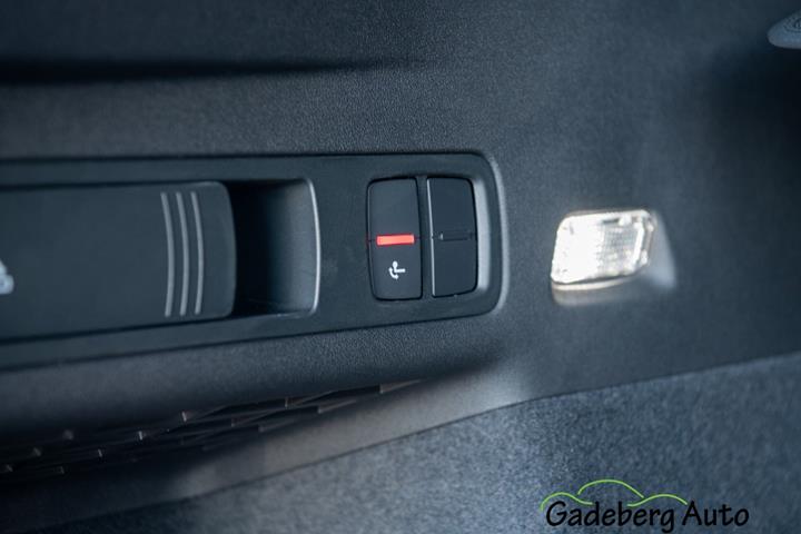 Sort Audi Q6 e-tron fra 2026