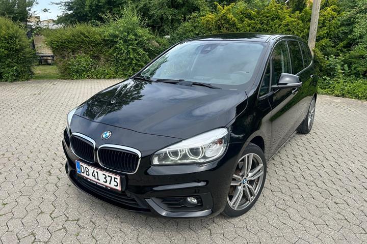Sort BMW 218d fra 2016