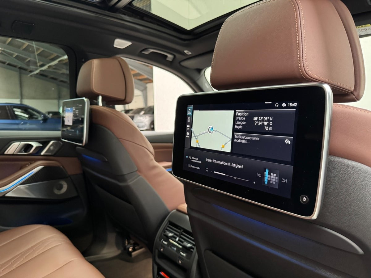 Sort BMW X5 fra 2023