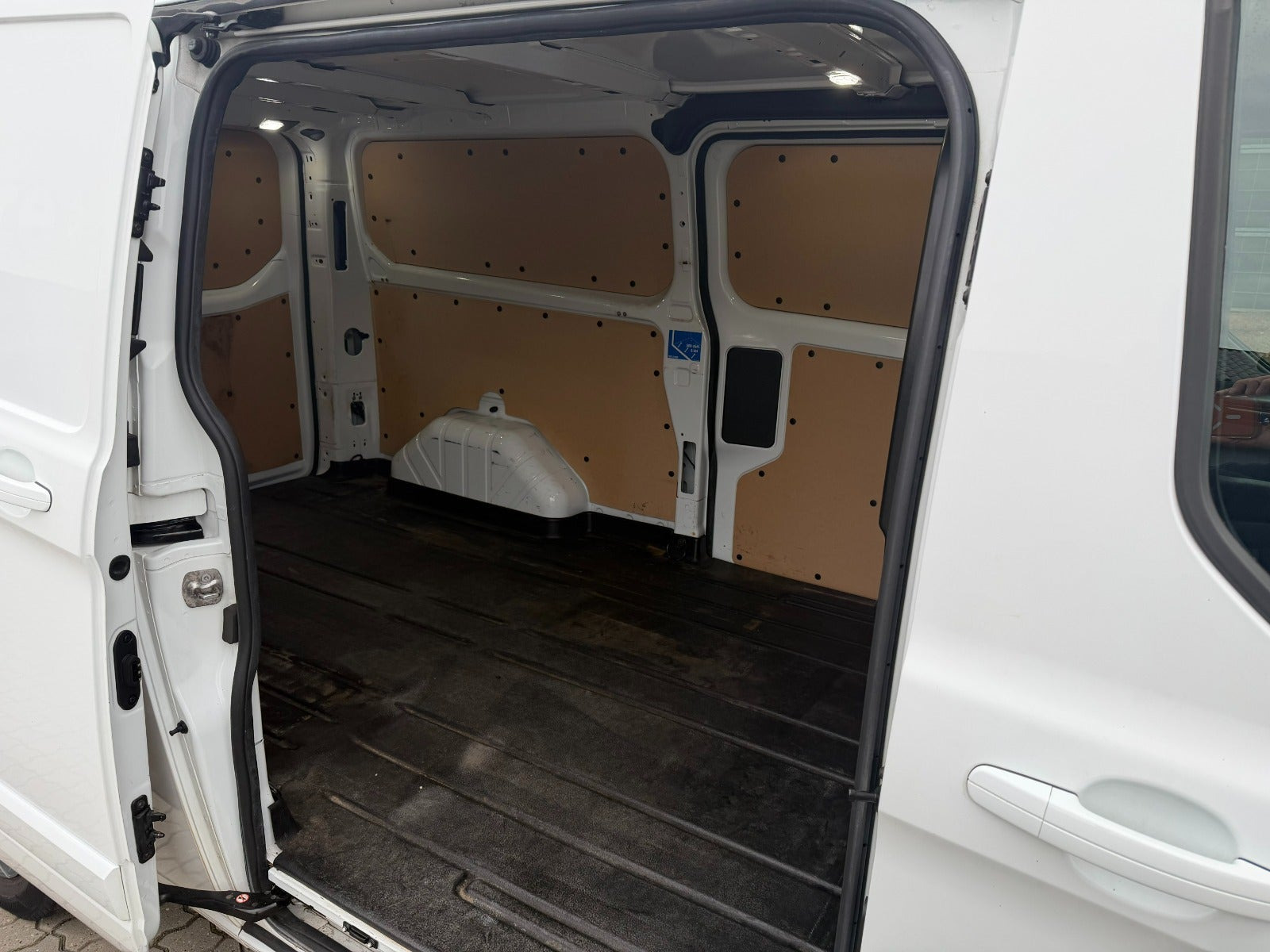 Hvid Ford Transit Custom 300 L2 fra 2021