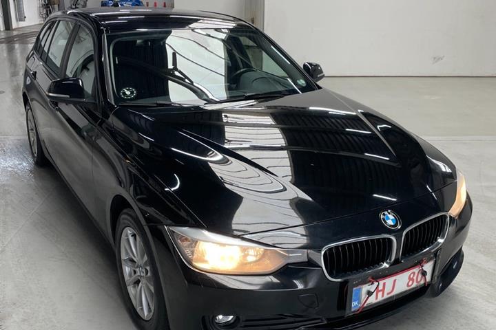 Sort BMW 318d fra 2014