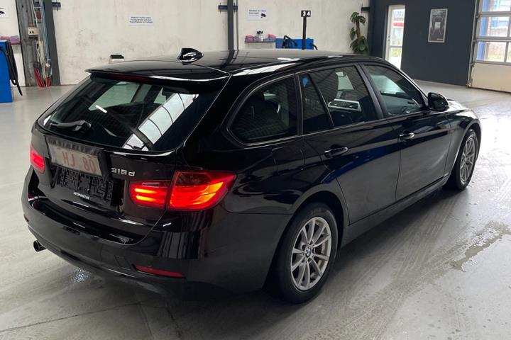 Sort BMW 318d fra 2014