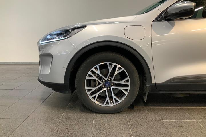 Sølv Ford Kuga fra 2020