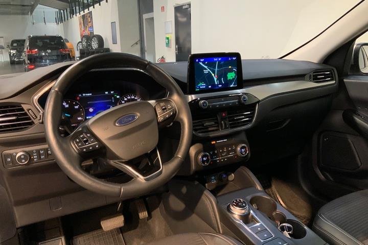 Sølv Ford Kuga fra 2020