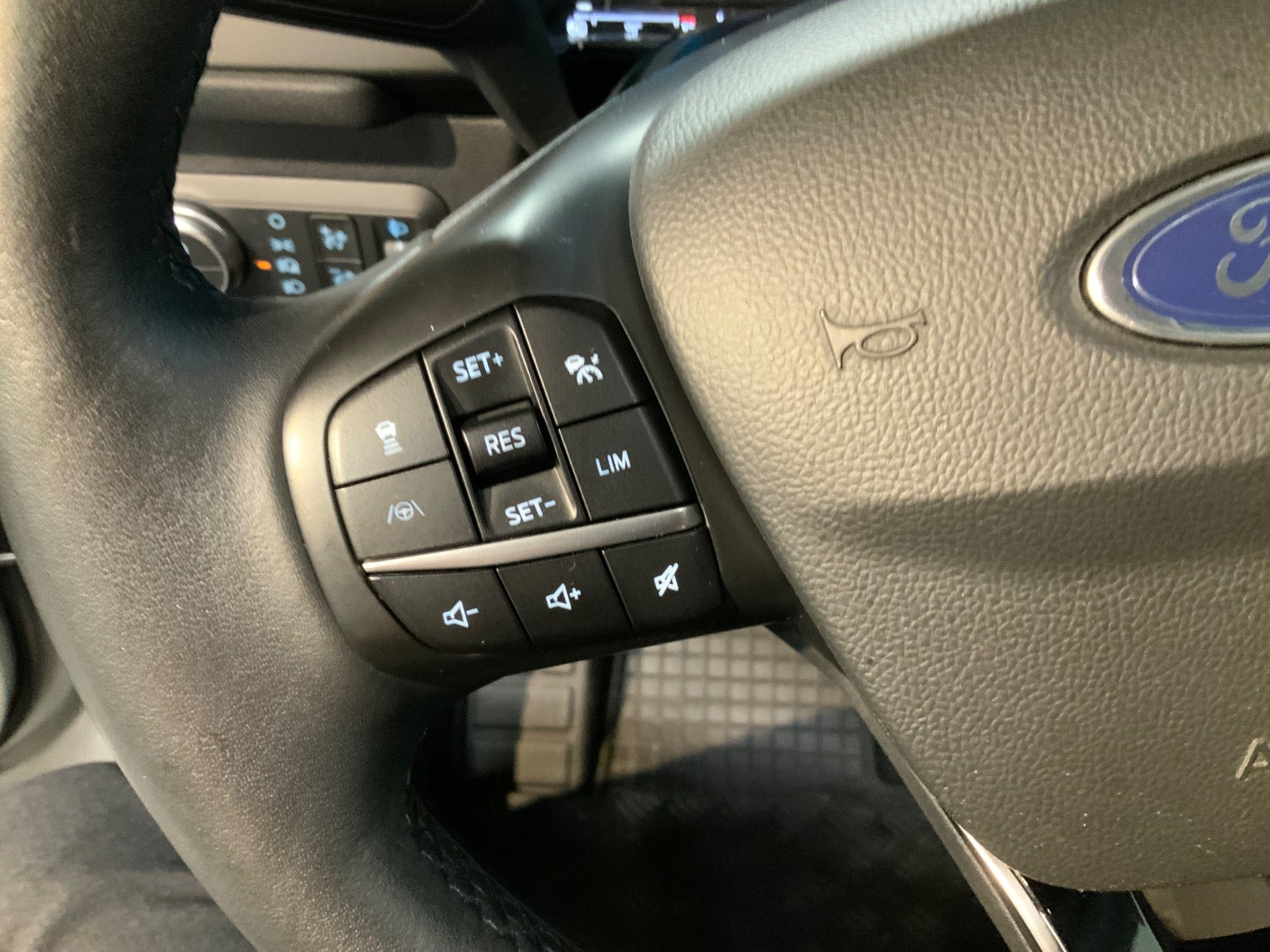 Sølv Ford Kuga fra 2020