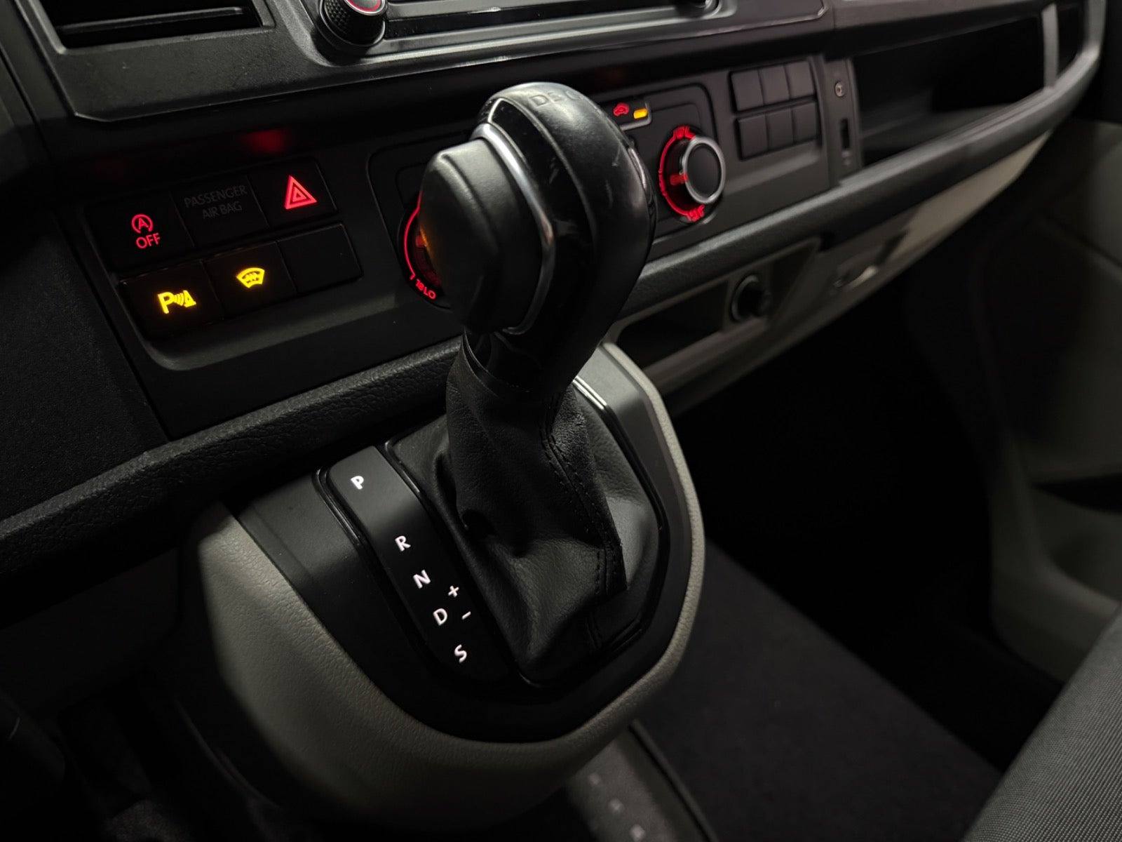 undefined VW Transporter fra 2018