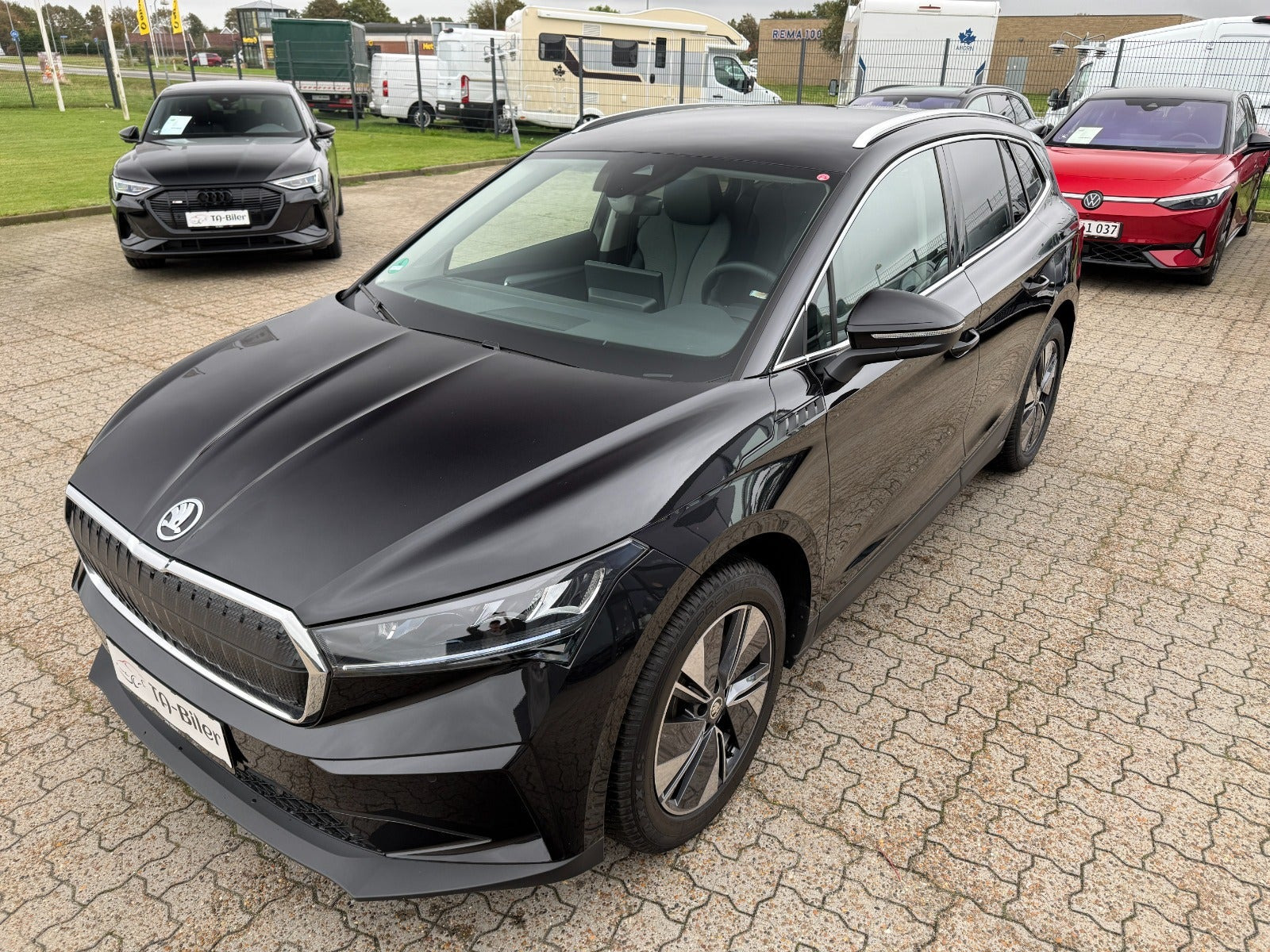 Sort Skoda Enyaq fra 2025