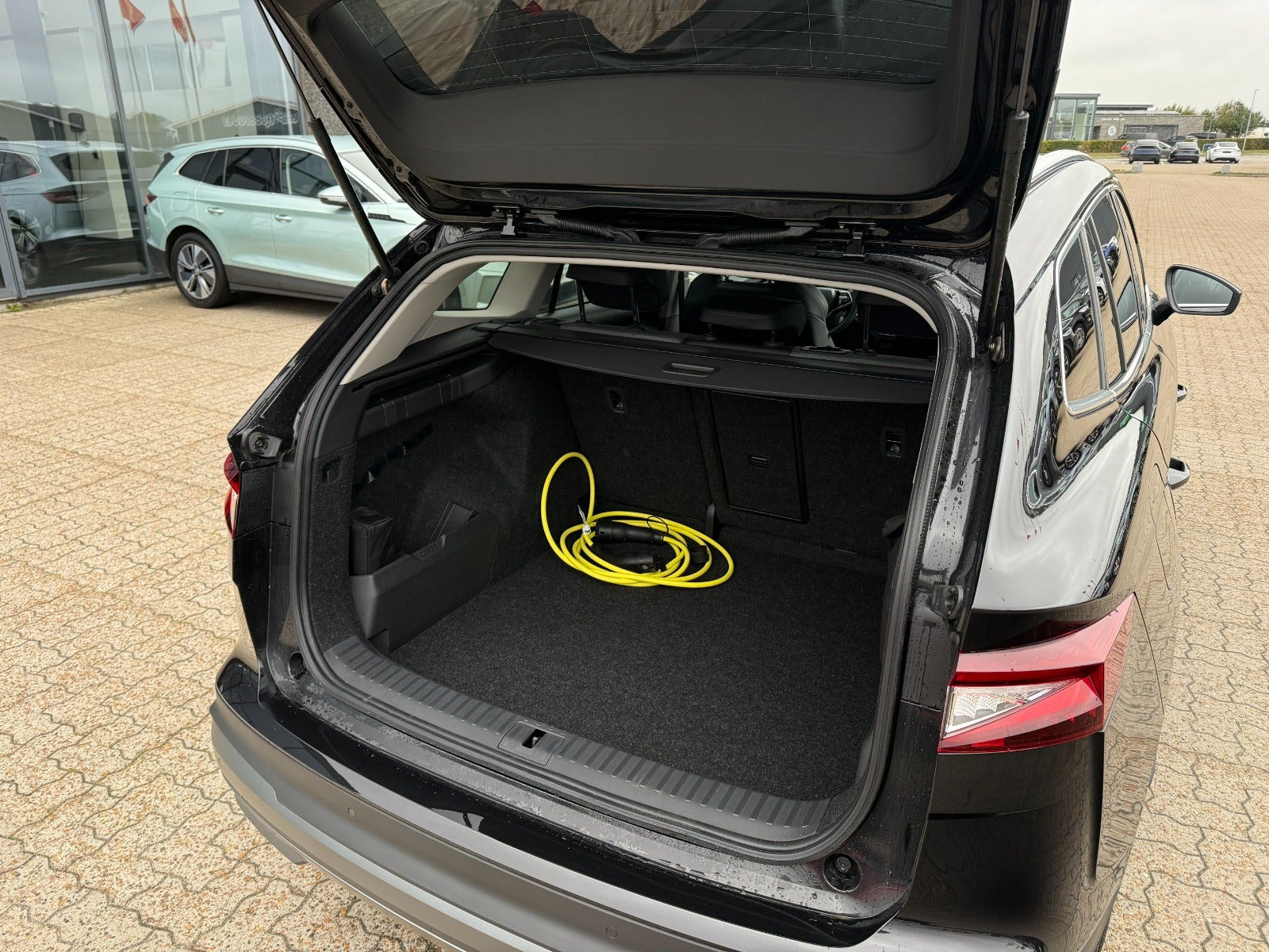 Sort Skoda Enyaq fra 2025